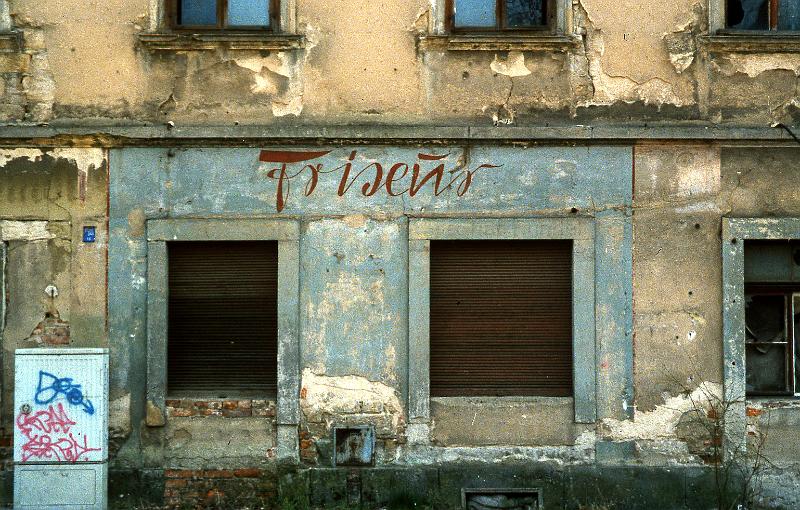 Dresden-Äußere Neustadt, Rudolf-Leonhard-Str. 40, 22.3.1995.jpg